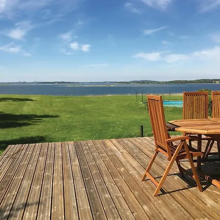 Three-bedroom Holiday In Сasa de vacaciones *