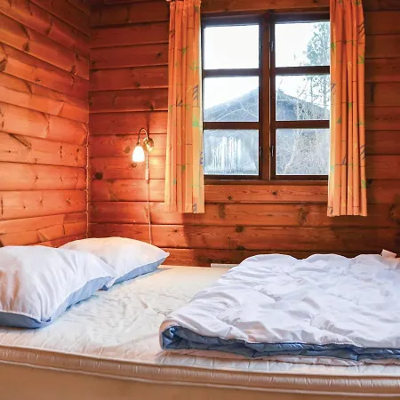 Three-bedroom Holiday In * Skibby